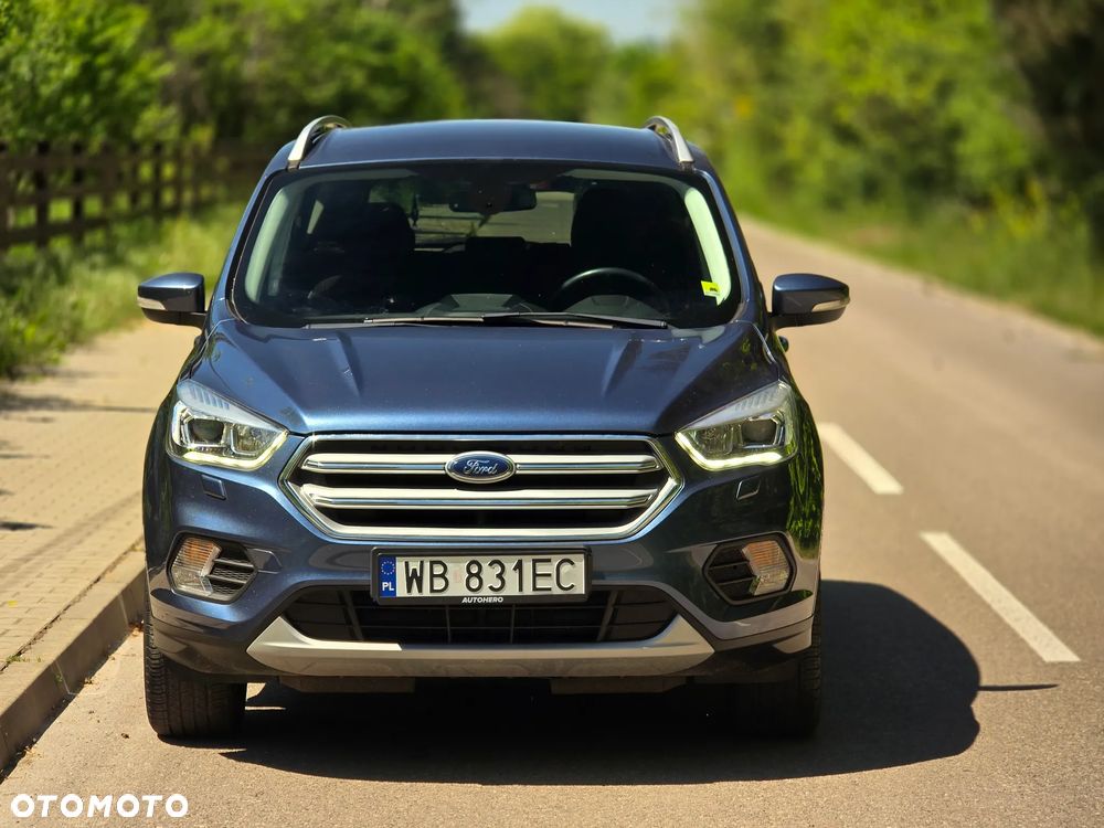 Ford Kuga 1.5 EcoBoost 2x4 Titanium - 11