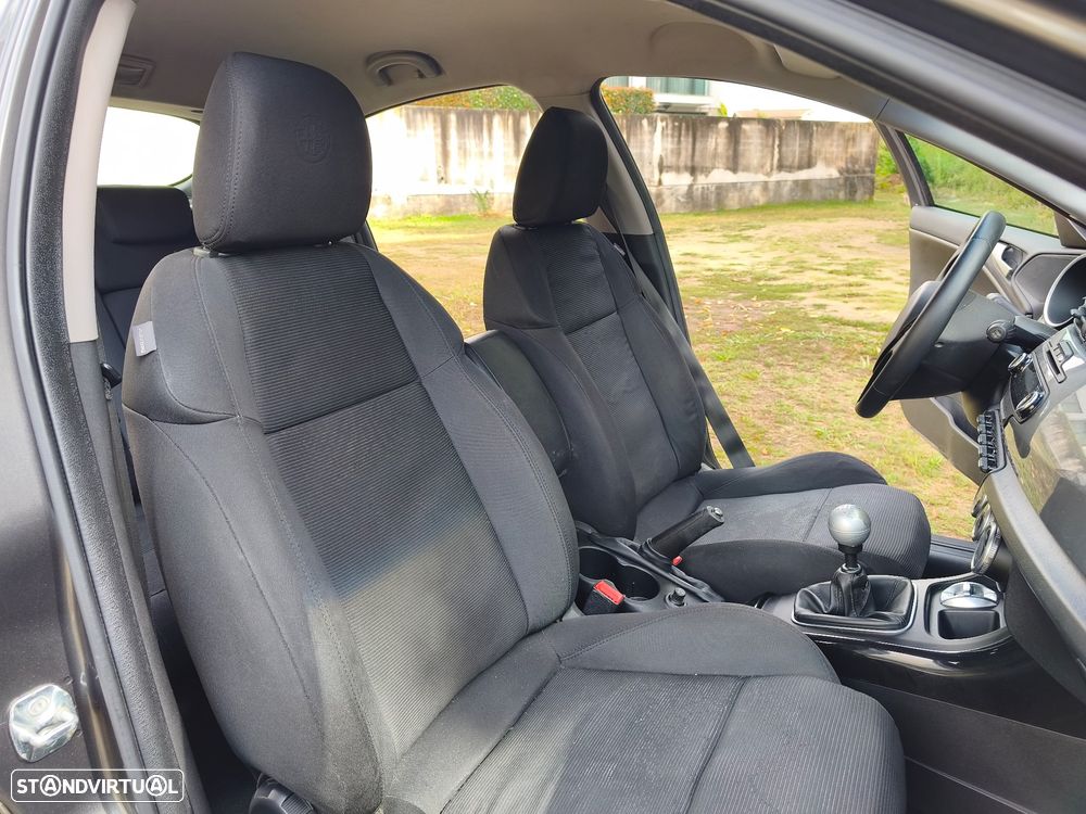 Alfa Romeo Giulietta 1.6 JTDM Distinctive - 12