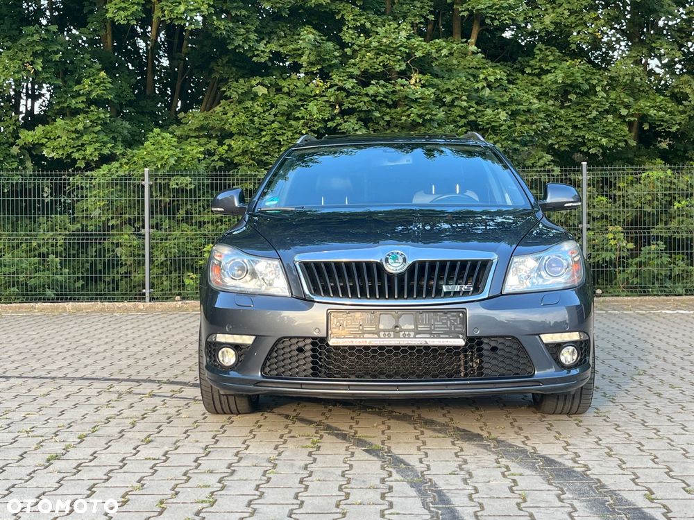 Skoda Octavia 2.0 TDI CR DPF RS - 25