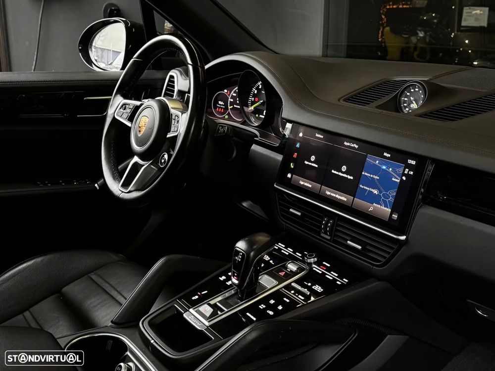 Porsche Cayenne E-Hybrid Tiptronic S Platinum Edition - 37