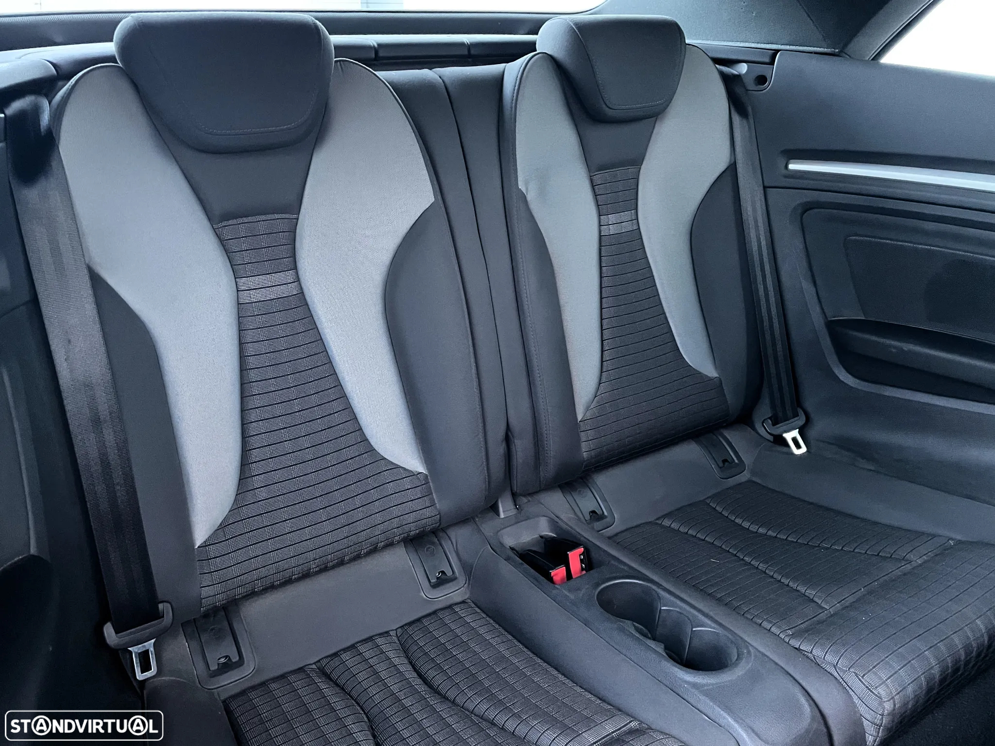 Audi A3 Cabrio 2.0 TDi Sport - 32