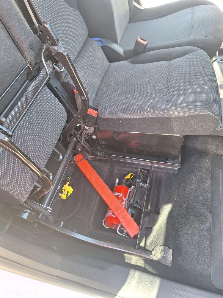 Toyota Proace City Van L2H1 3 osobowy Jak Doblo Partner Combo - 24