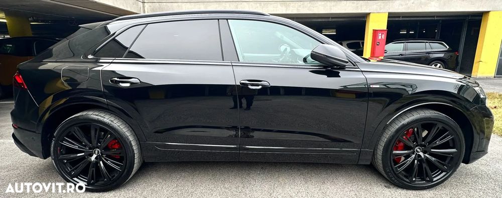 Audi Q8 - 9