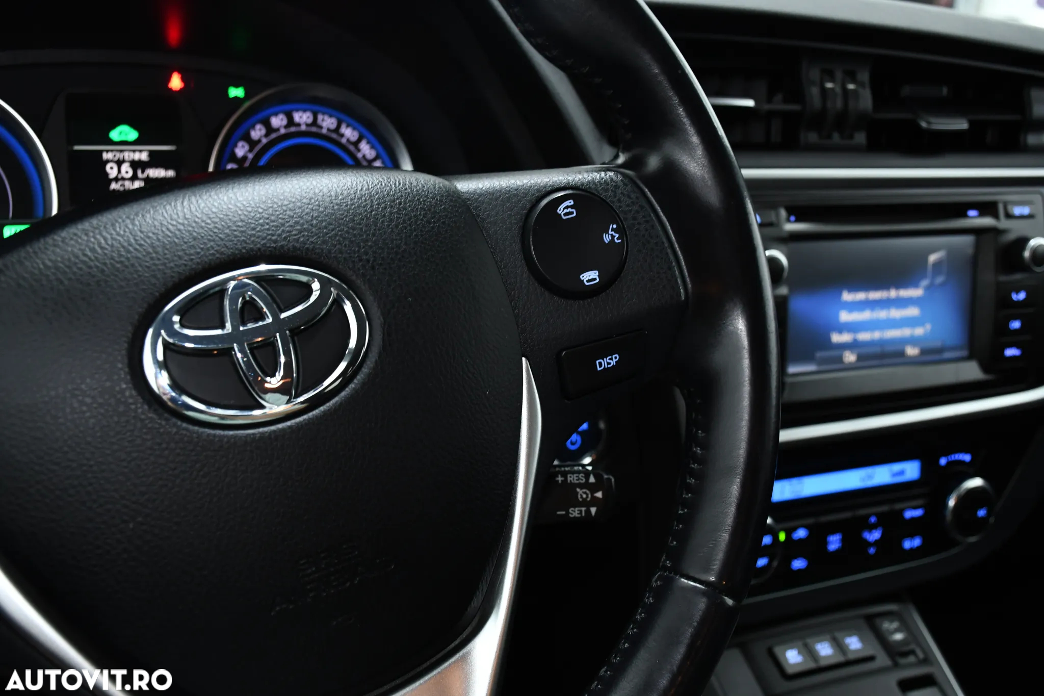 Toyota Auris 1.8 VVT-i Hybrid Automatik Comfort - 24