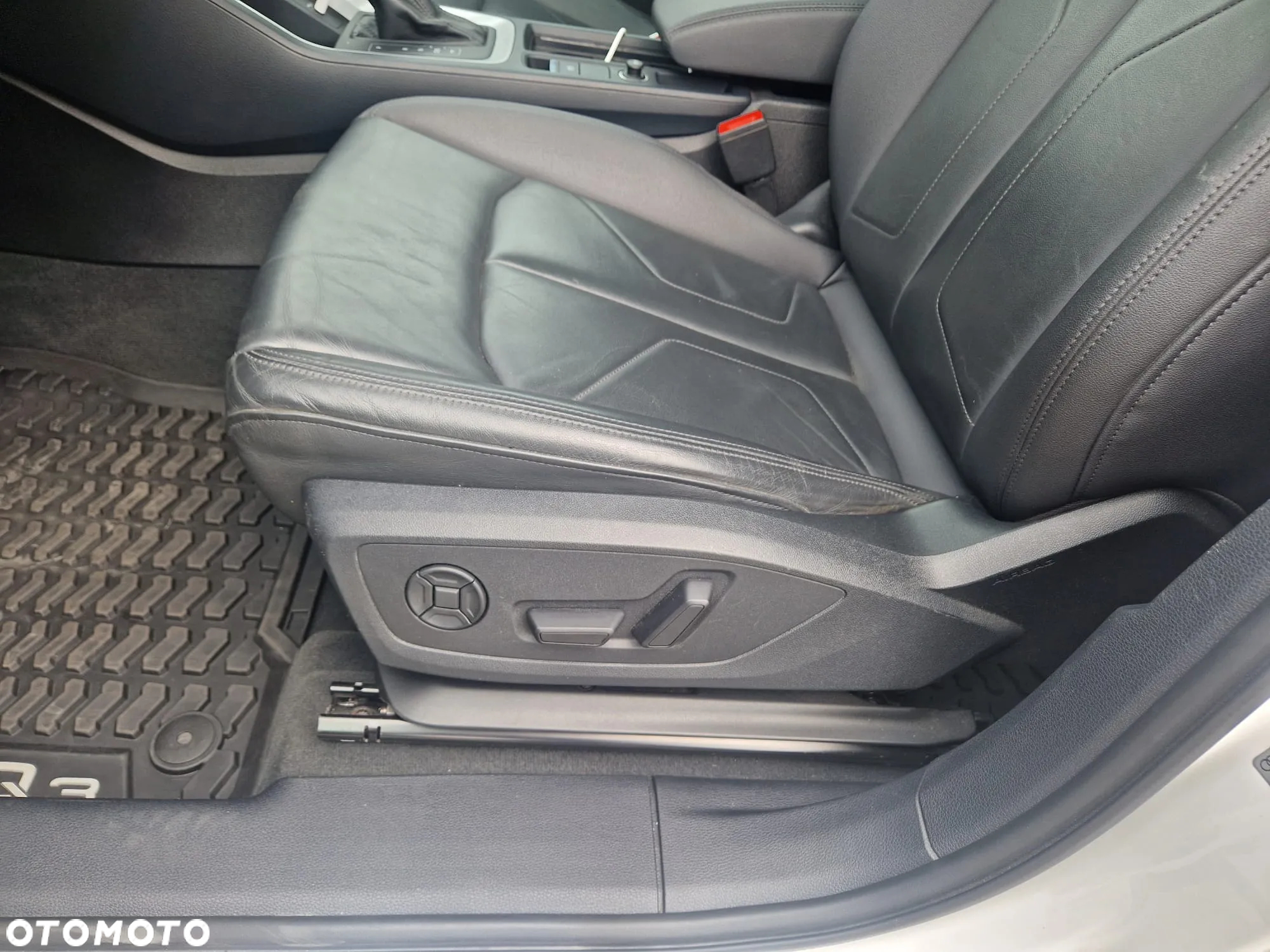 Audi Q3 45 TFSI quattro S tronic S line - 14