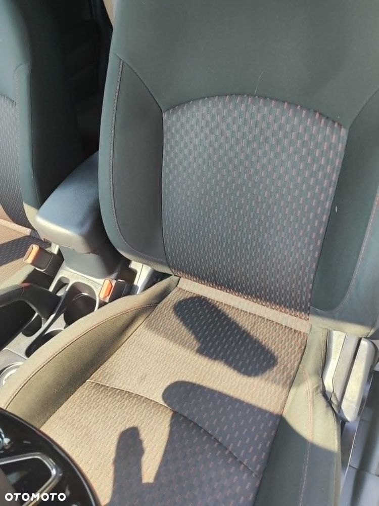 Mitsubishi Outlander - 19
