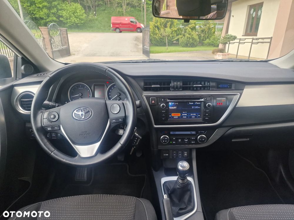 Toyota Auris 1.33 VVT-i Life - 14