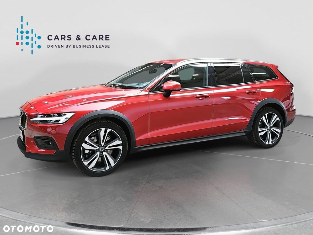 Volvo V60 Cross Country Plus B5 B AWD - 32
