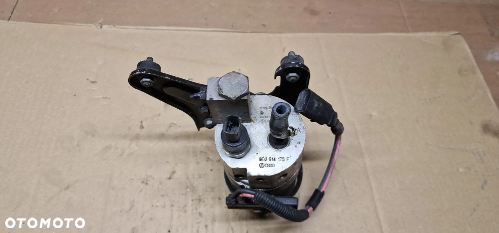 Pompa doładowująca doładowania ABS ESP VW Passat B5 8E0614175F - 3