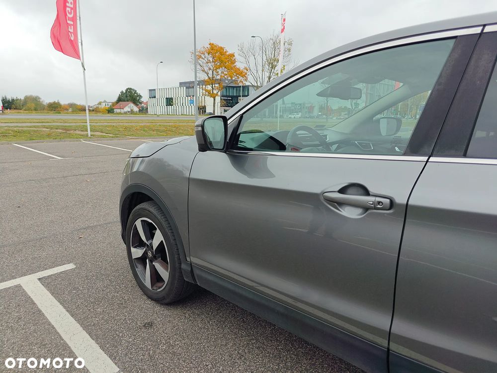 Nissan Qashqai 1.6 DIG-T N-Connecta - 10