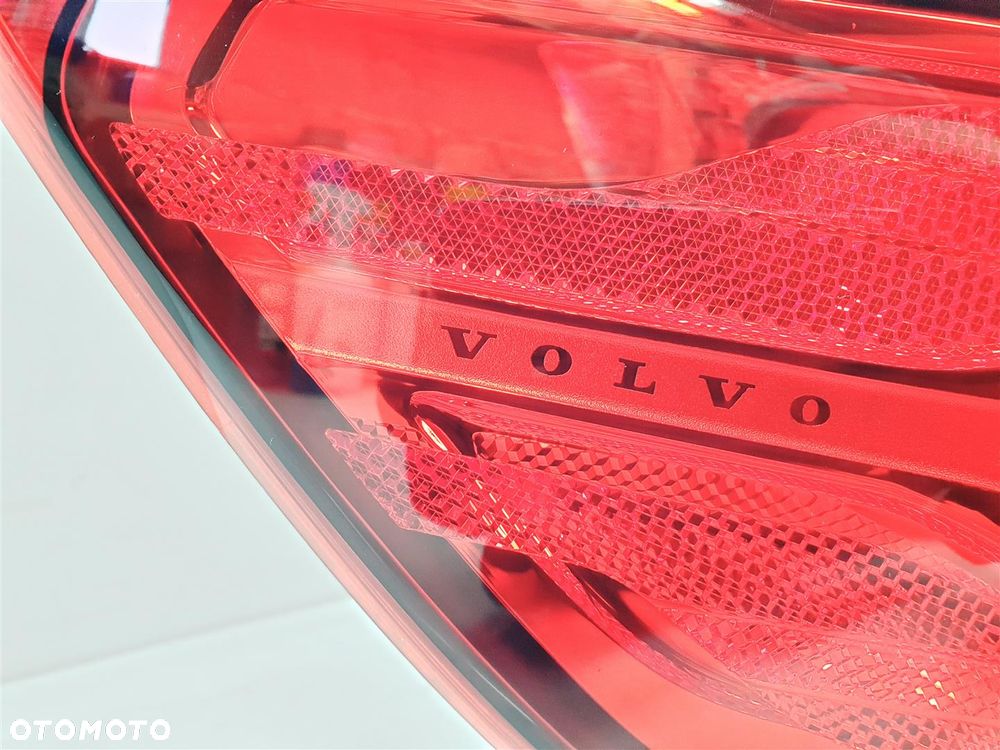 VOLVO XC40 17r+ LAMPA TYŁ LED ORY EU !!! - 4