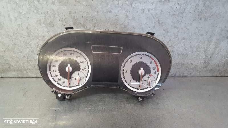 QUADRANTE MERCEDES-BENZ CLASE A BM 176 - 1