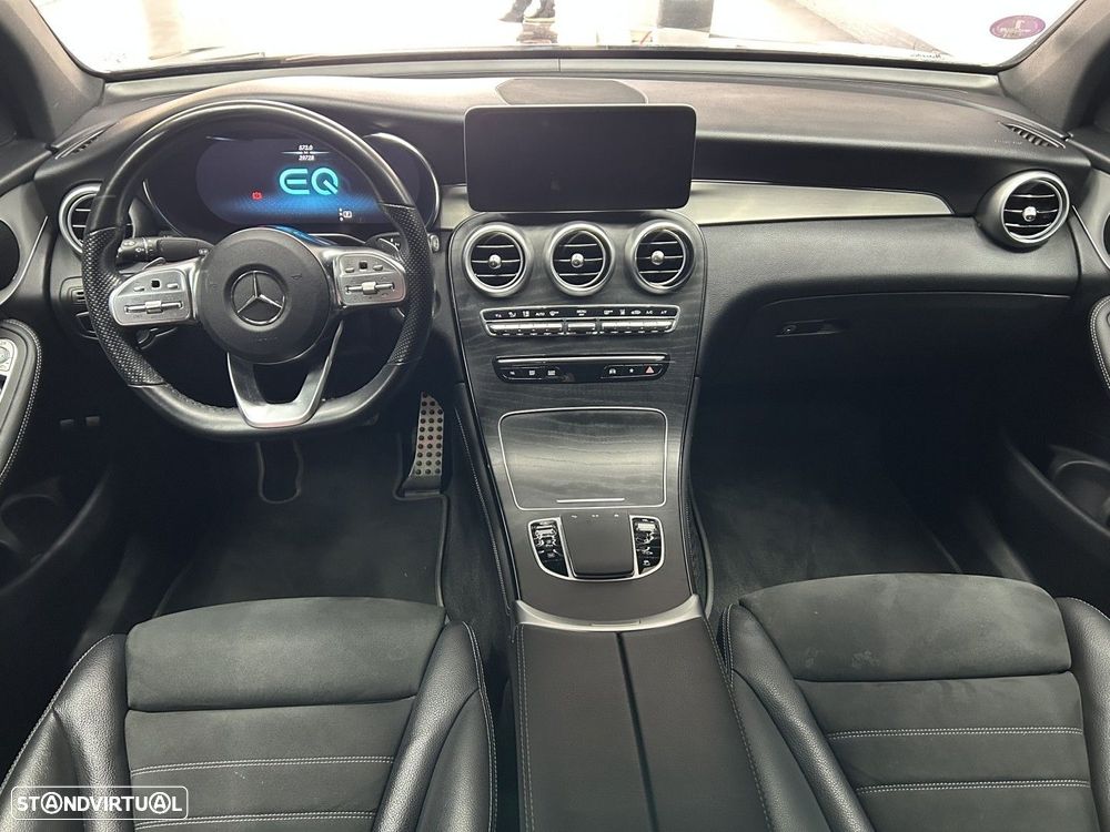 Mercedes-Benz GLC 300 e Coupe 4Matic - 12