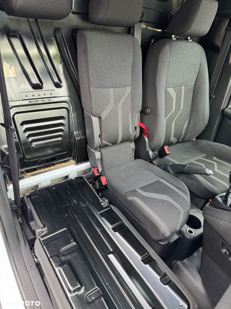Ford Transit Connect - 10