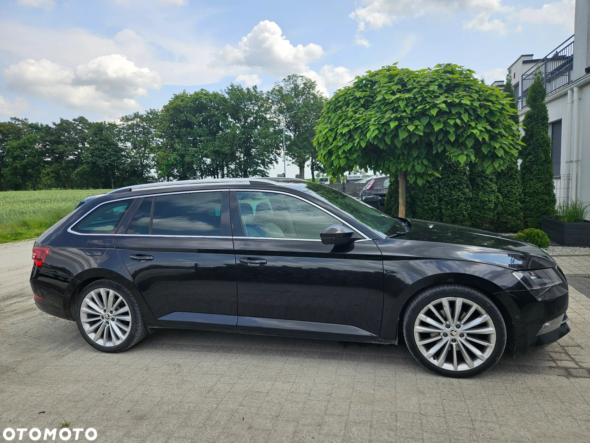 Skoda Superb Combi 2.0 TDI DSG Premium Edition - 7