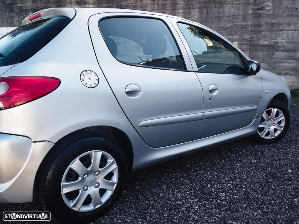 Peugeot 206+ 1.1 Urban - 14