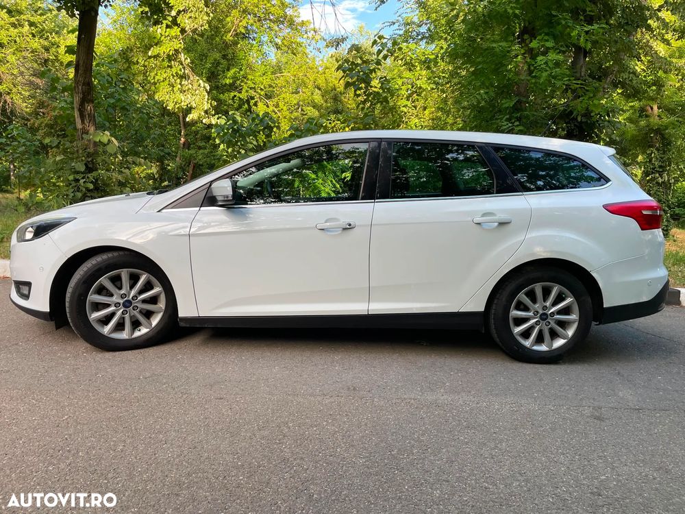Ford Focus 1.5 TDCi Powershift Titanium - 3