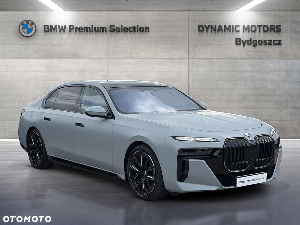 BMW Seria 7 - 8