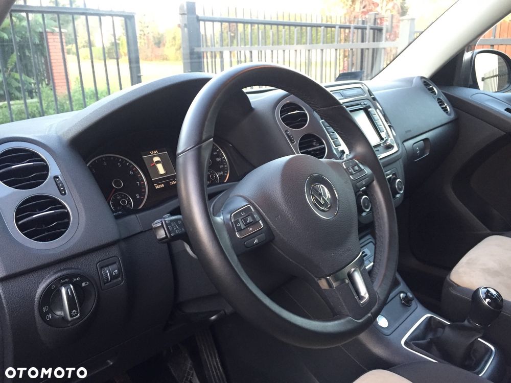 Volkswagen Tiguan - 16