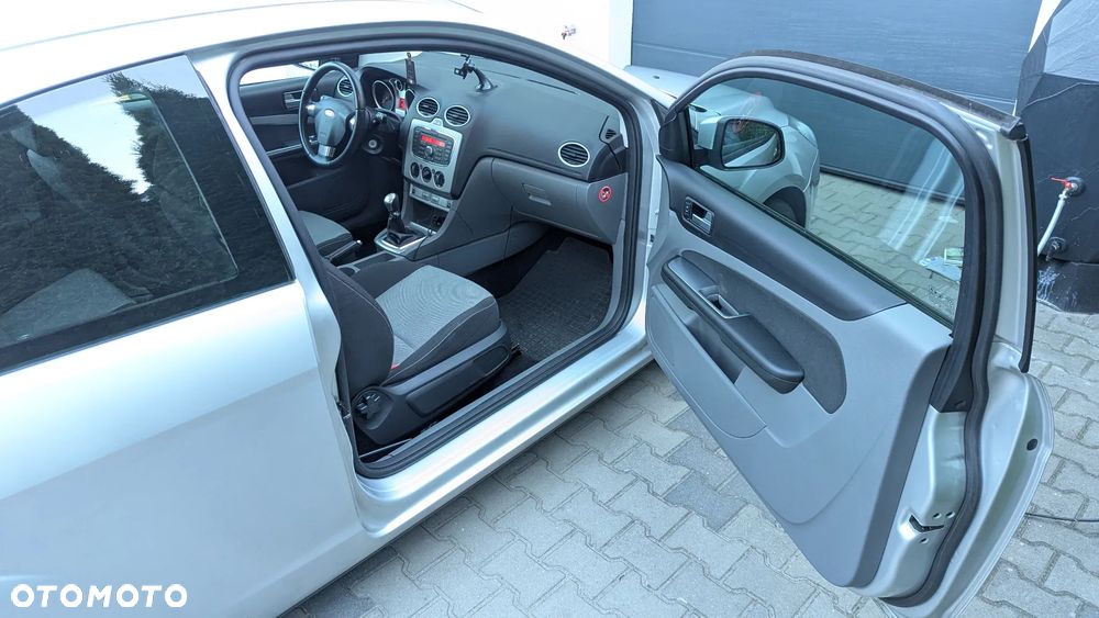 Ford Focus - 10