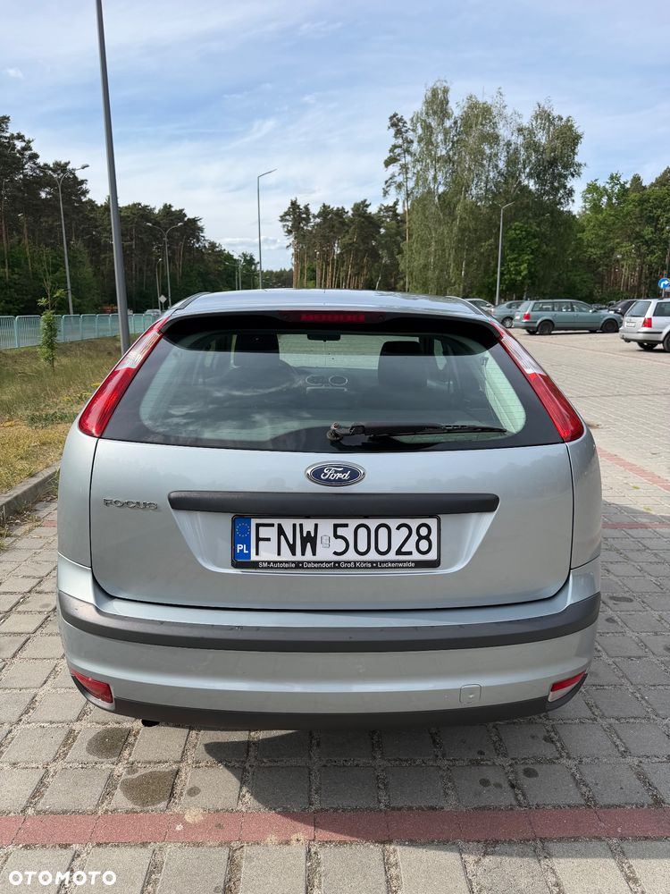 Ford Focus 1.6 Ti-VCT Style - 6