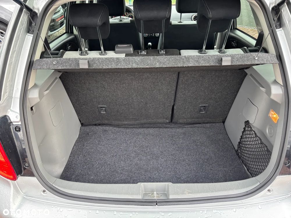 Suzuki SX4 1.6 Comfort - 25