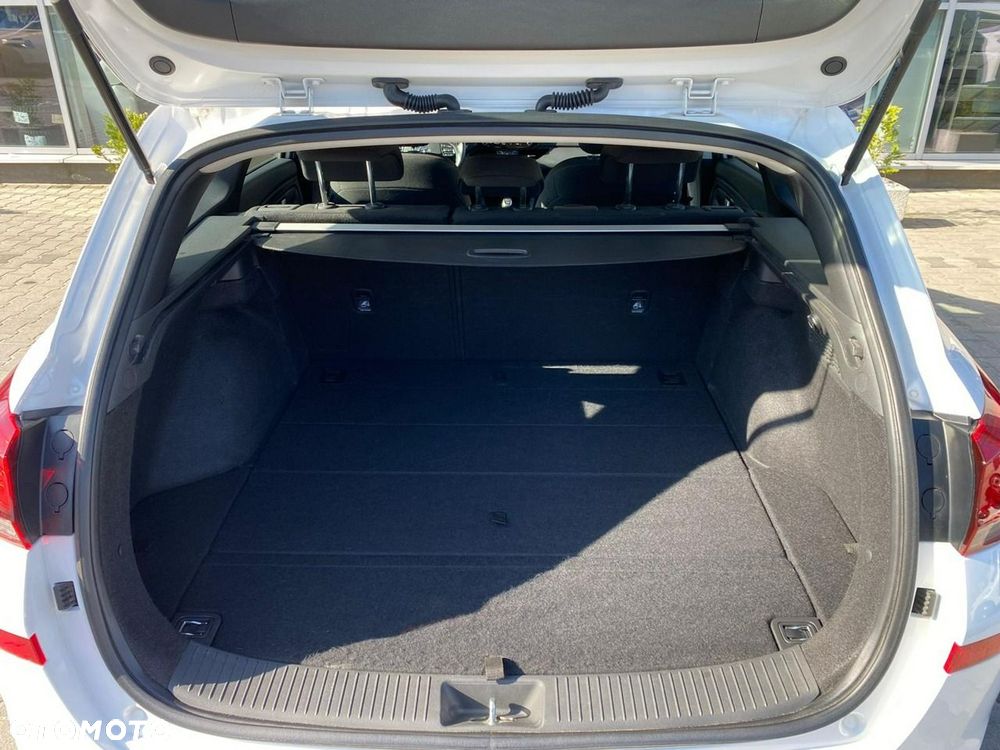 Hyundai i30 1.5 DPI Modern - 32