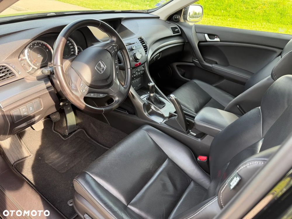 Honda Accord 2.0 Executive - 11