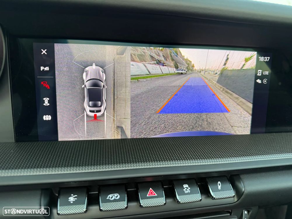 Porsche 911 (992) - 14