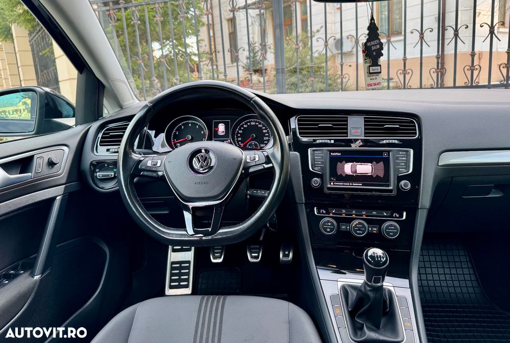 Volkswagen Golf 1.2 TSI BlueMotion Technology Allstar - 13