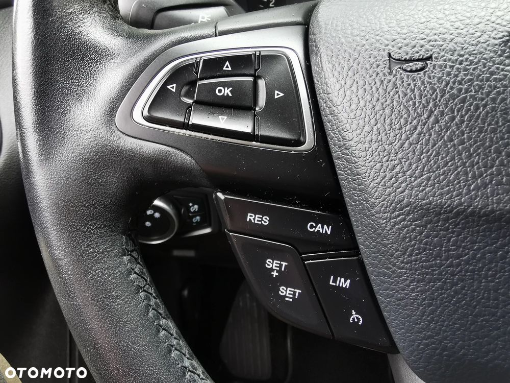 Ford Focus 1.5 EcoBoost STart-Stopp-System TITANIUM - 15