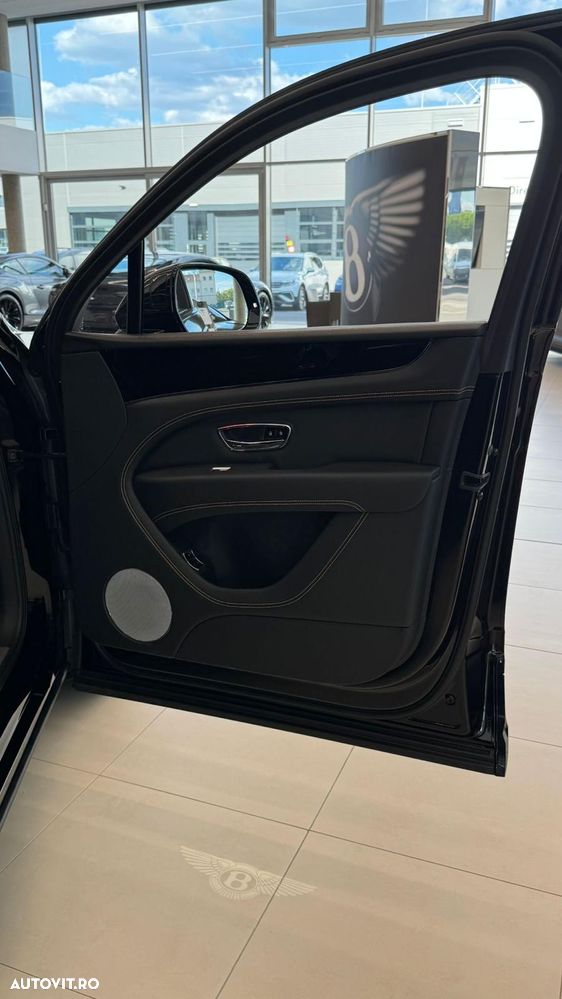 Bentley Bentayga V8 - 8
