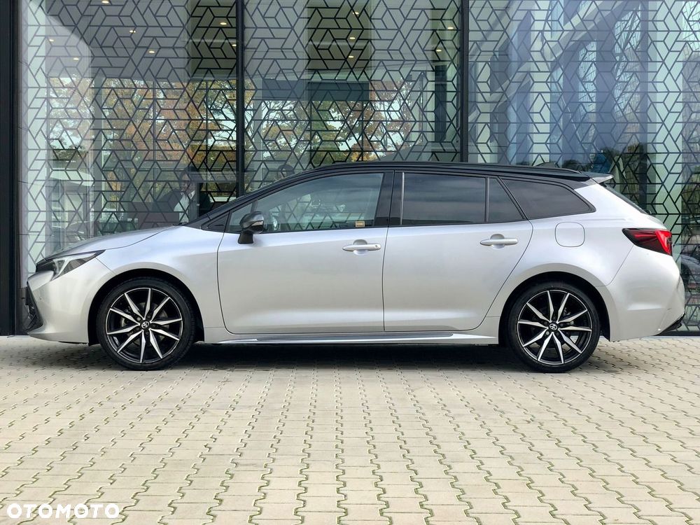 Toyota Corolla 2.0 Hybrid GR Sport Dynamic - 3