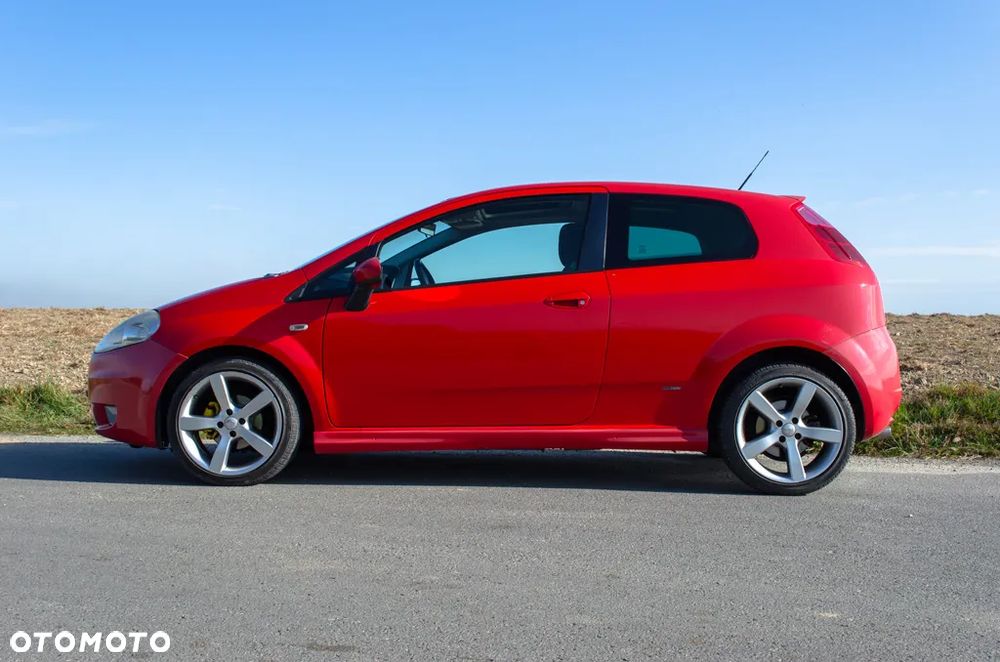 Fiat Grande Punto 2006 photo 4