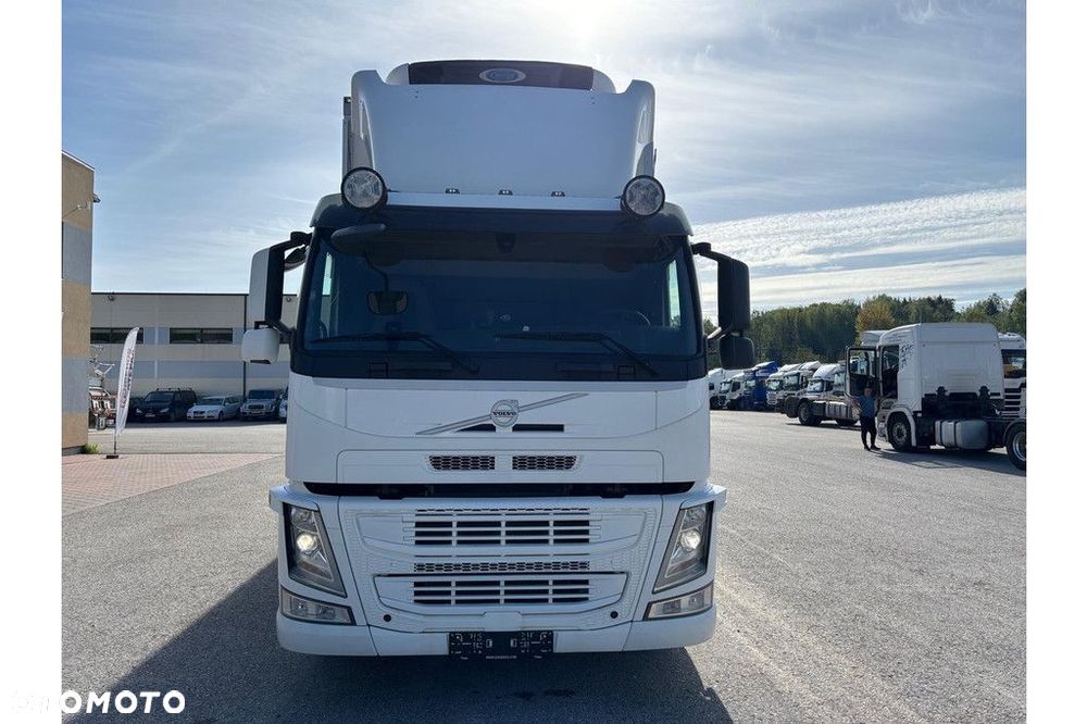 Volvo FM460 6x2 + CARRIER SUPRA 1250 - 3