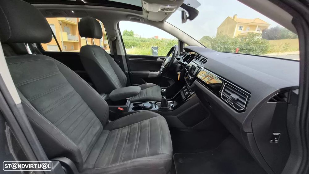 VW Touran 2.0 TDI R-Line - 8
