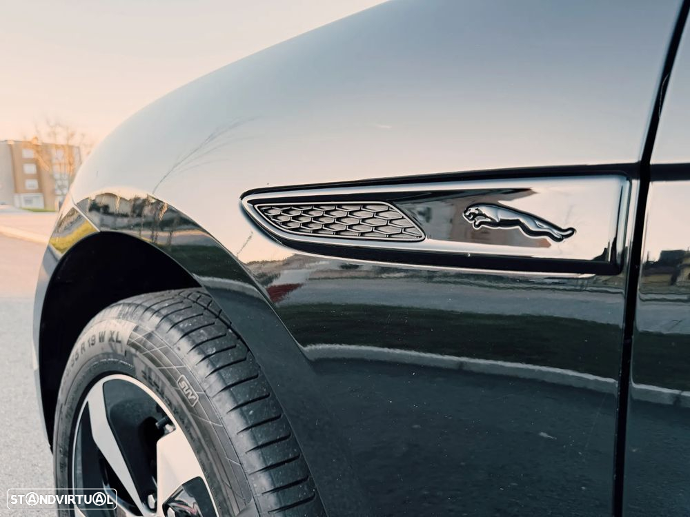 Jaguar F-Pace - 17