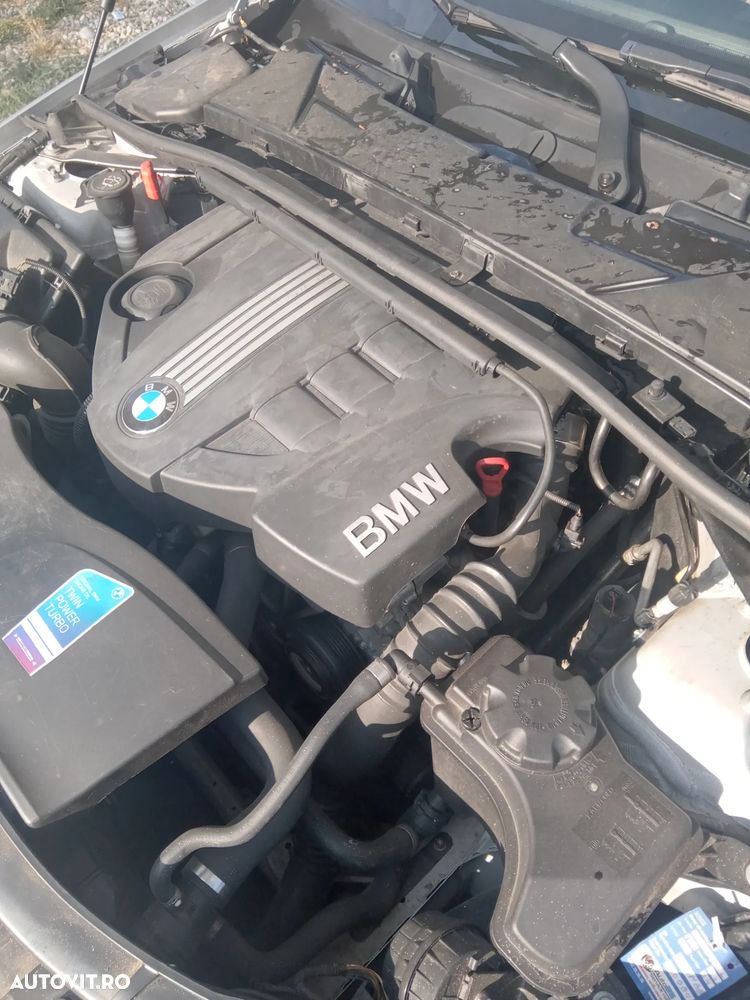 BMW Seria 3 320d - 12