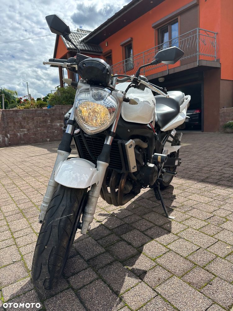 Yamaha FZ6