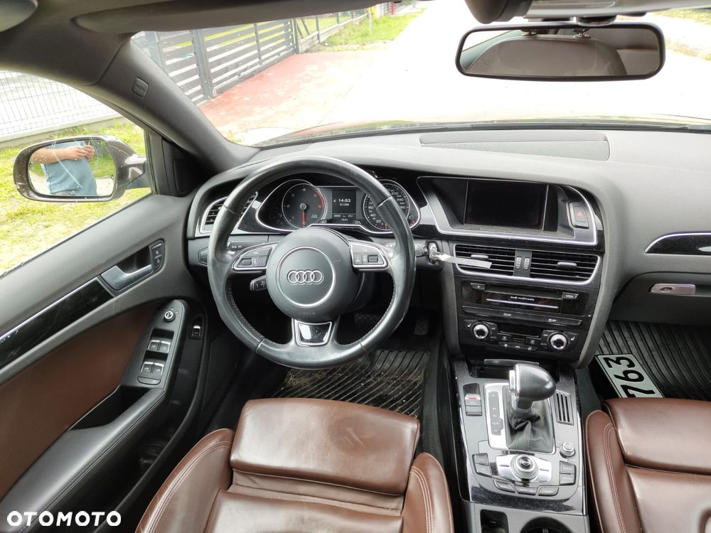 Audi A4 Avant 2.0 TDI DPF clean diesel quattro S tronic S line Sportpaket - 5