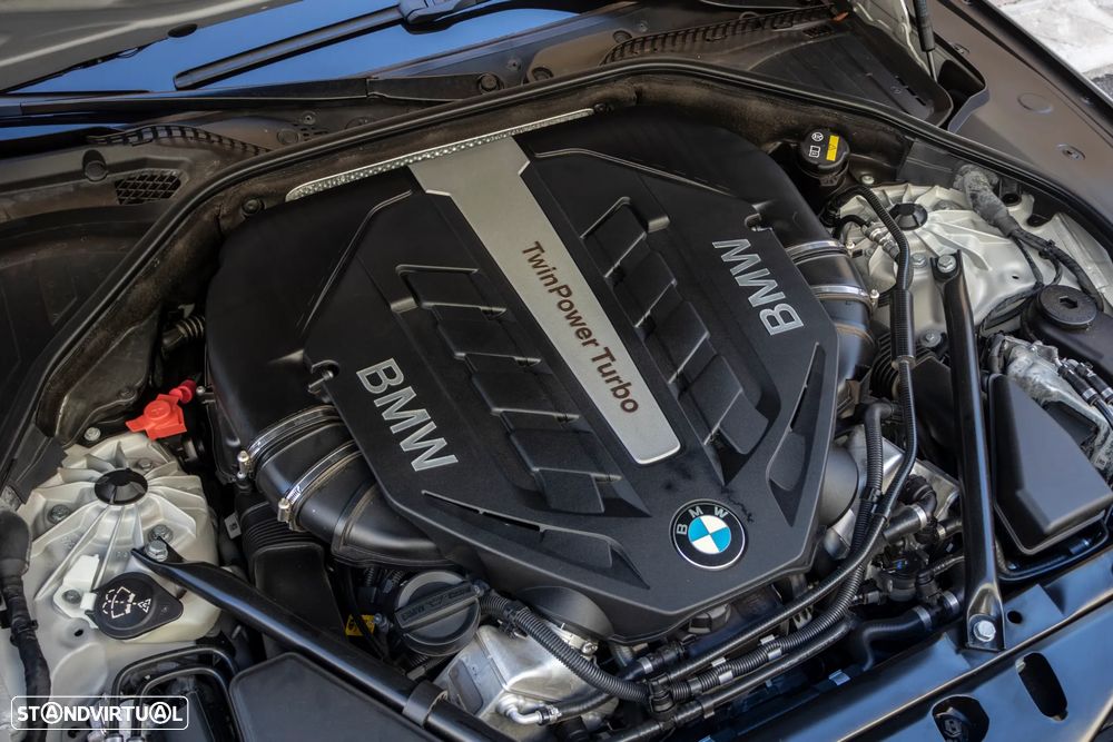 BMW 750 Li xDrive Pack M — fotografia 5