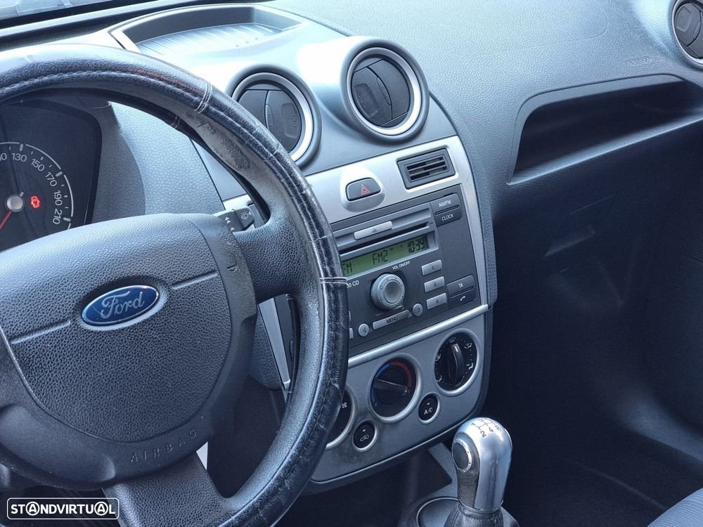 Ford Fiesta 1.4 TDCi - 12