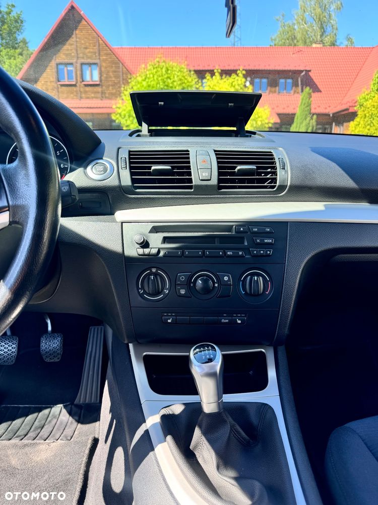 BMW Seria 1 116i - 18