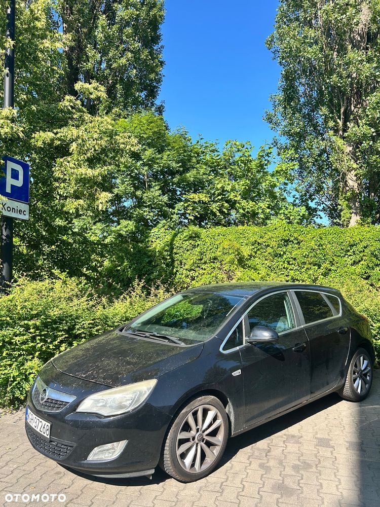 Opel Astra IV 1.7 CDTI Cosmo - 1