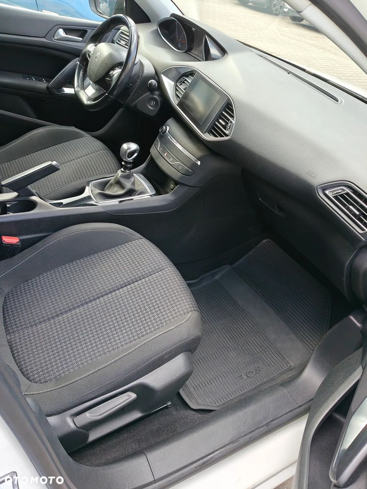 Peugeot 308 1.6 BlueHDi Active S&S - 16