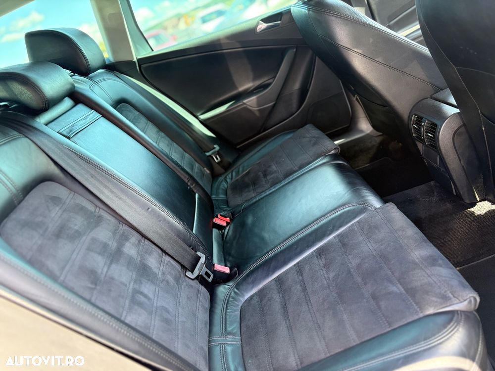 Volkswagen Passat Variant 2.0 Blue TDI DPF DSG Highline - 7
