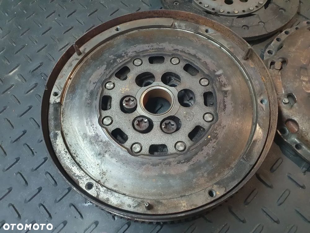 OPEL ASTRA H OPEL VECTRA C 1.9 CDTI KOŁO DWUMASOWE TARCZA 324034510 DOĆISK   Z19DT Z19DTH F40 - 5