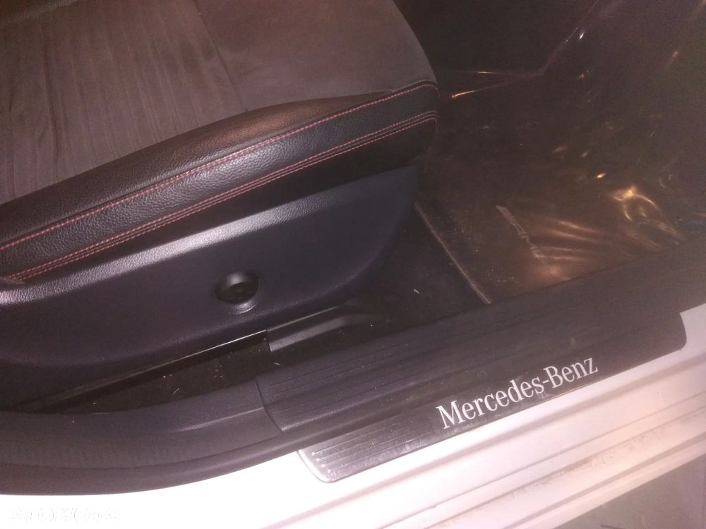 Mercedes-Benz CLA ver-180-d-shooting-brake-7g--dct - 24