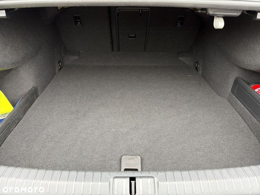 Volkswagen Passat 1.5 TSI EVO Business DSG - 18