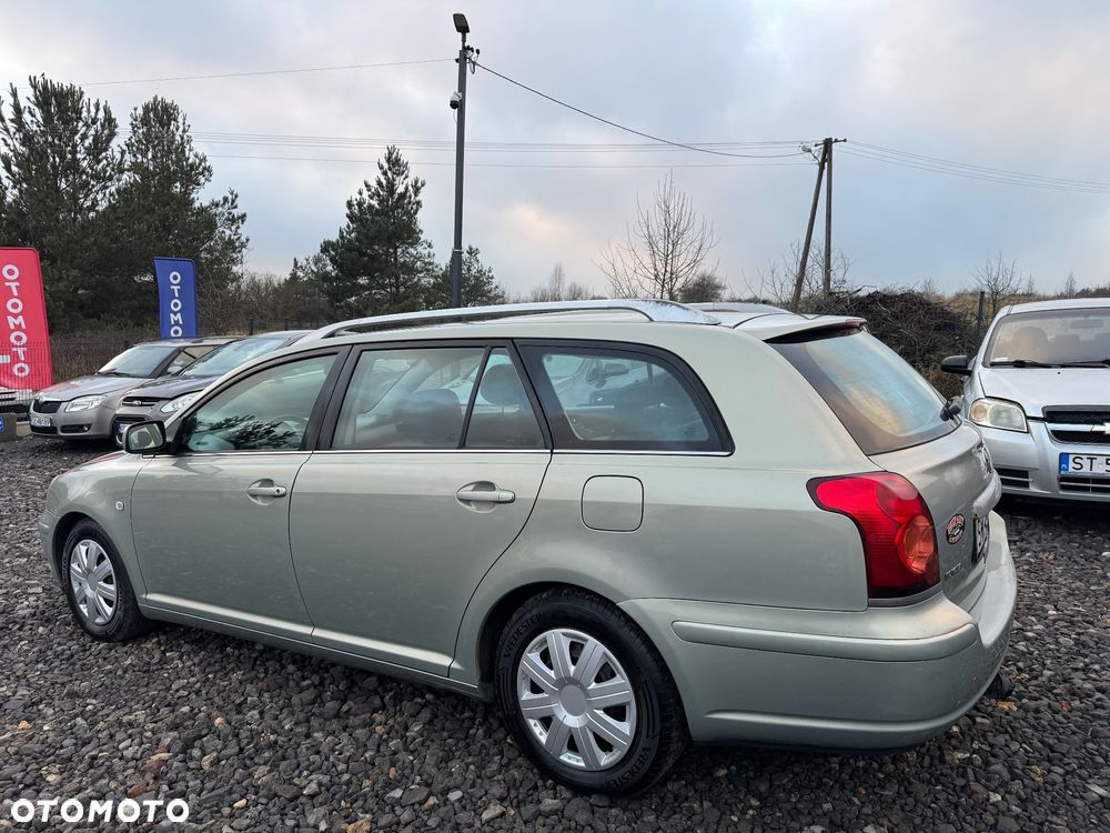 Toyota Avensis 1.8 VVT-i Sol - 7